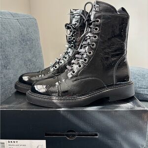 DKNY Malyla-lace up boots
